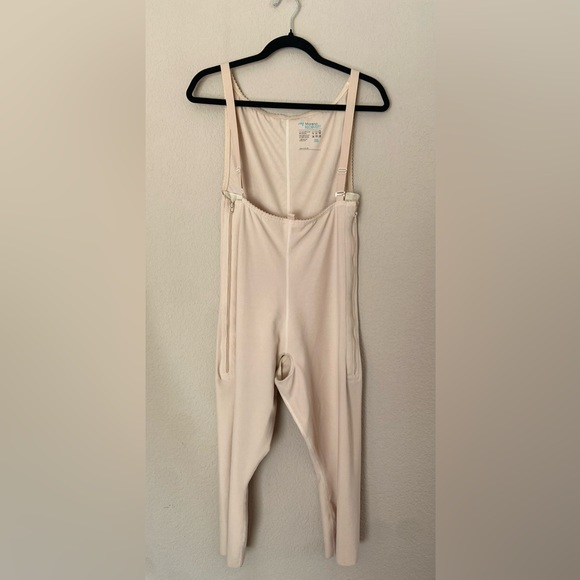 Marena Recovery Compression Bodysuit 2XL Post Surgery Capris Length Beige - Picture 1 of 5